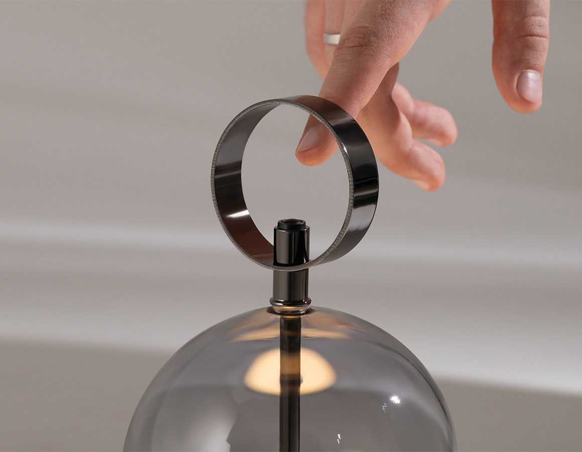 Регулируемая яркость